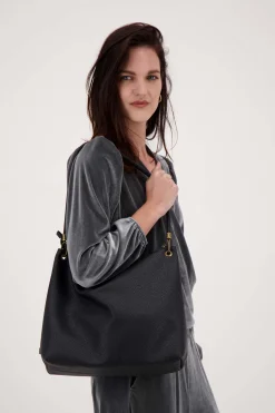 zusss basic schoudertas met hengsel L zwart