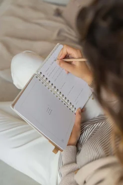 zusss bucket list journal