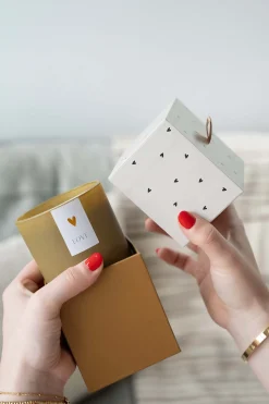 zusss geurkaars in doosje bamboe hartje oker