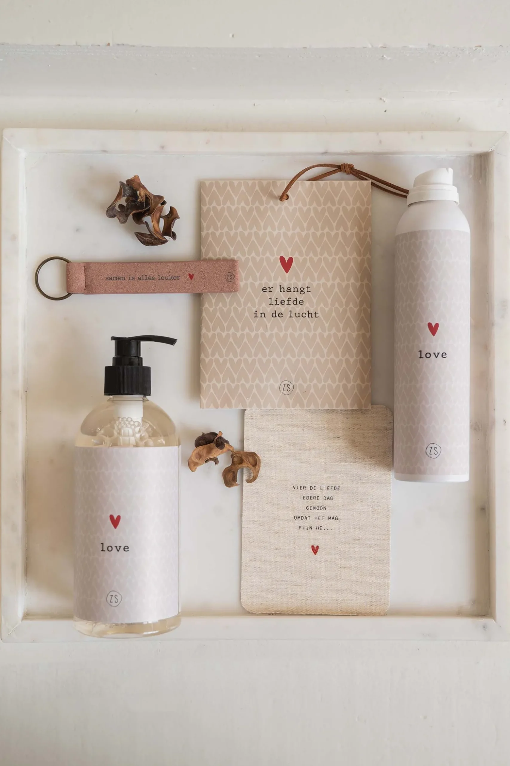 zusss handzeep love zand