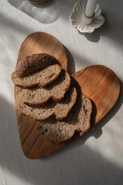 zusss houten borrelplank hartje donkerbruin