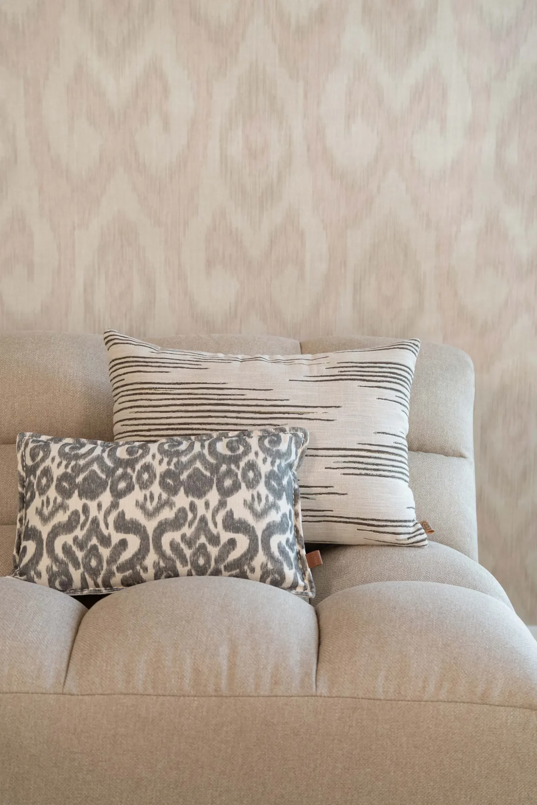 zusss kussen lijnenpatroon 60x40cm zand/leem/saliegroen