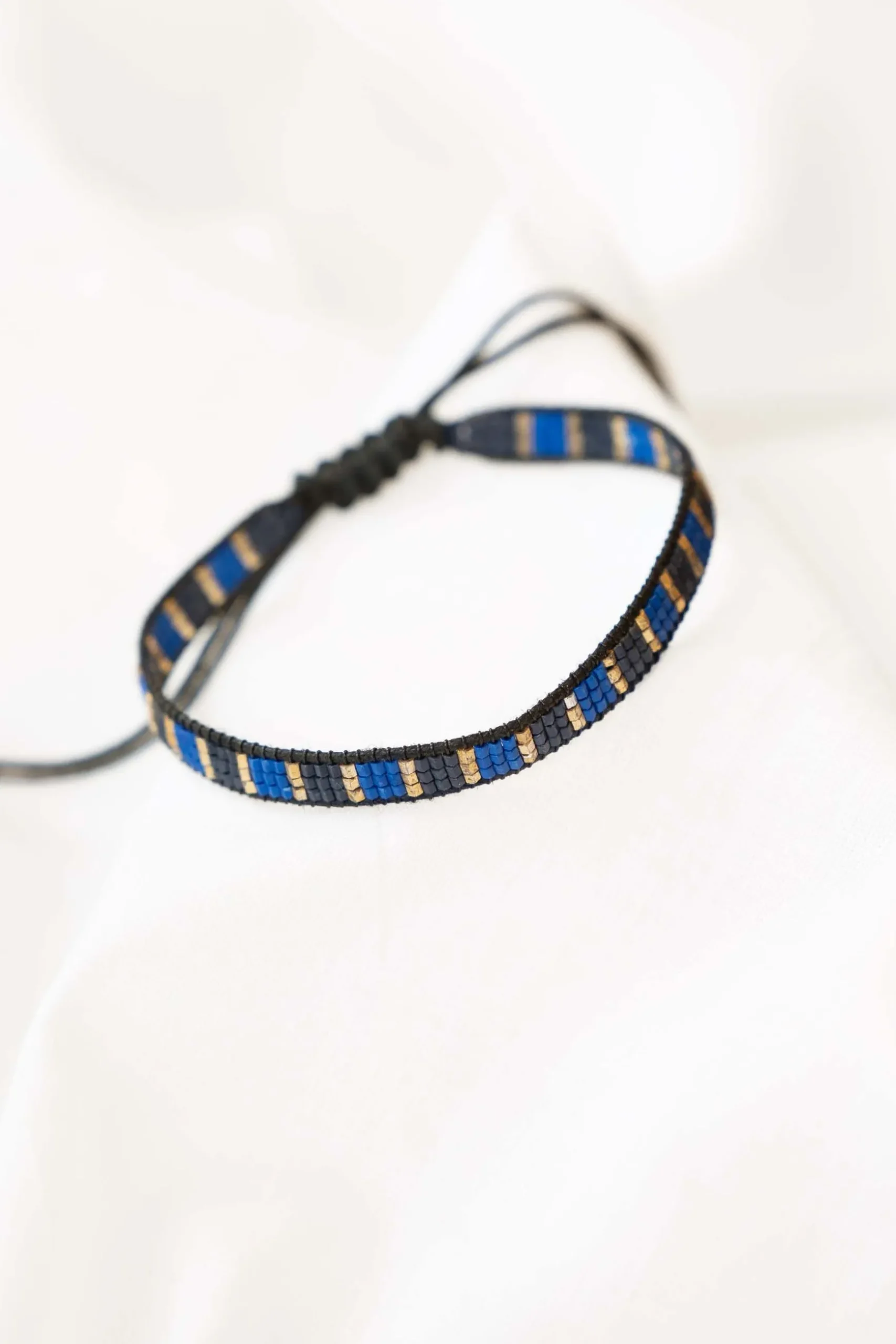 zusss miyuki armbandje streepje kobalt/antracietgrijs