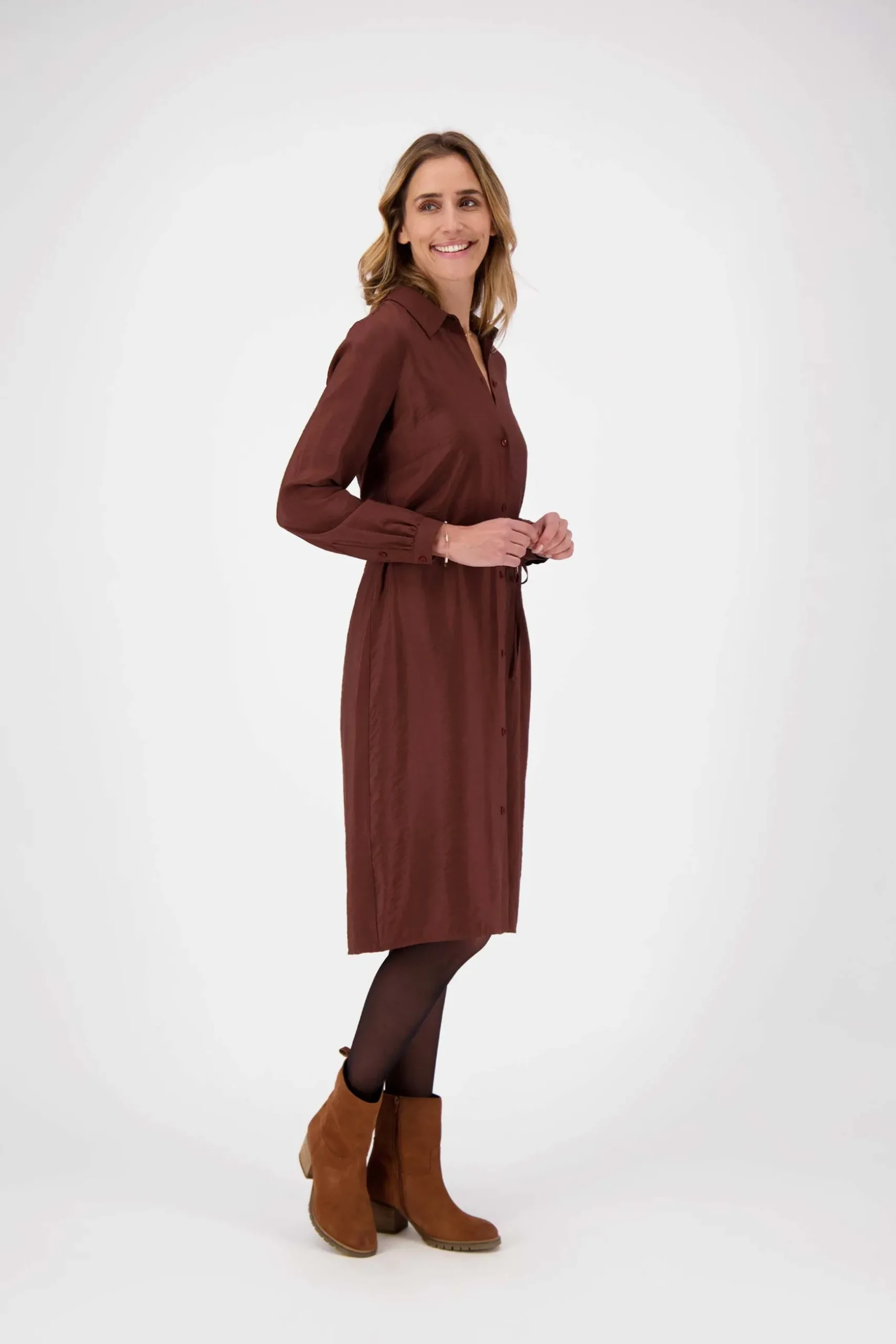 zusss overhemdjurk chocoladebruin