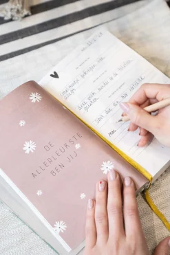 zusss vijf minuten dagboek penseelstreken saliegroen